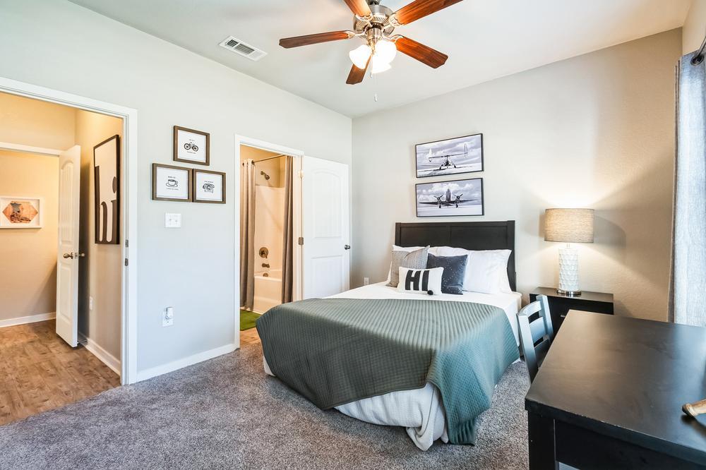 A furnished bedroom at The Heights College Station.